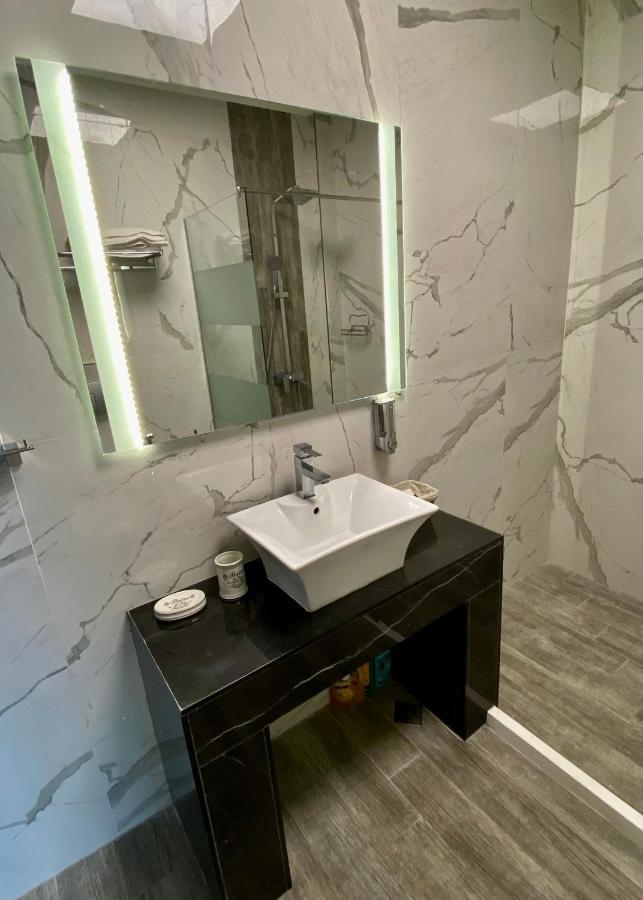 Luxury Apartments Ivon Plovdiv Eksteriør billede