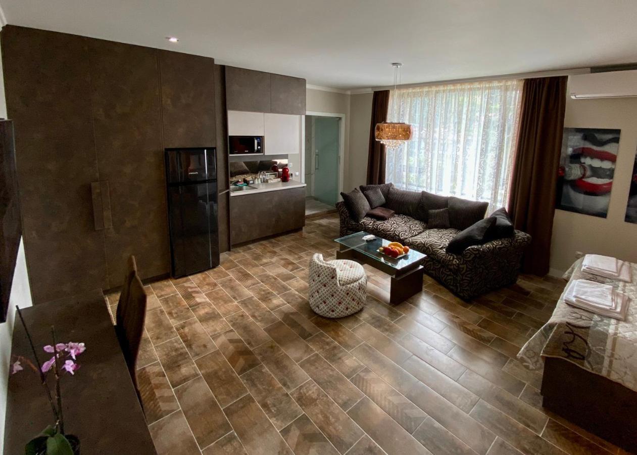 Luxury Apartments Ivon Plovdiv Eksteriør billede