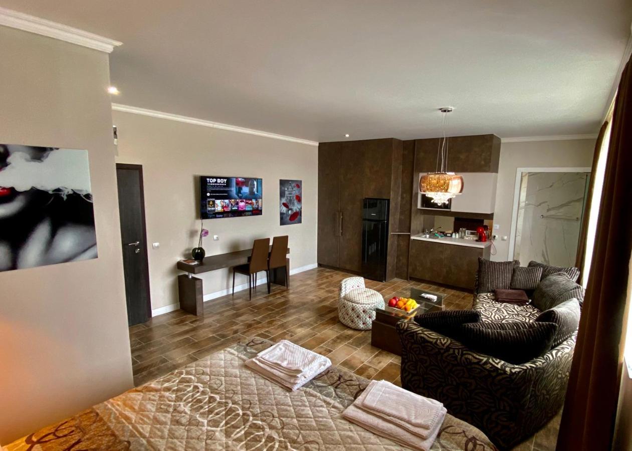 Luxury Apartments Ivon Plovdiv Eksteriør billede